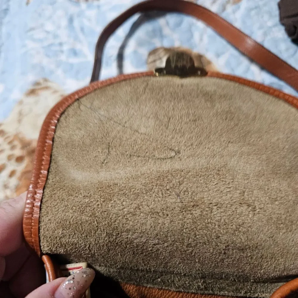 RARE Vintage Dooney and Bourke AWL 90s Mini Crossbody